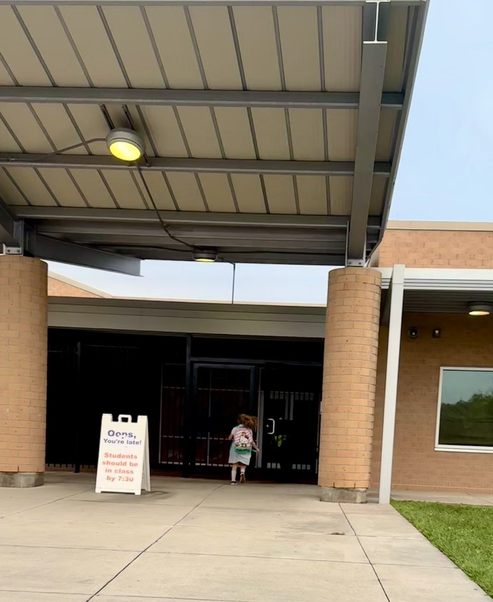 Roxy Rodbeck tweet media