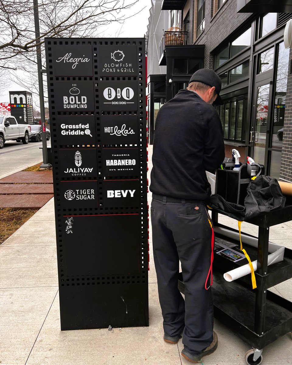 Divadisplaysinc's tweet image. Keeping Pylon Signs Fresh &amp;amp; Flawless! ✨

✔ Professional Tenant Signage Swaps
✔ Pristine, Well-Maintained Pylons
✔ Quality Work, Every Time

Need a refresh? We’ve got you covered!

📞 Call 301-798-2717
🌐 divadisplays.com

#PylonSigns #DivaDisplays #SignageExperts