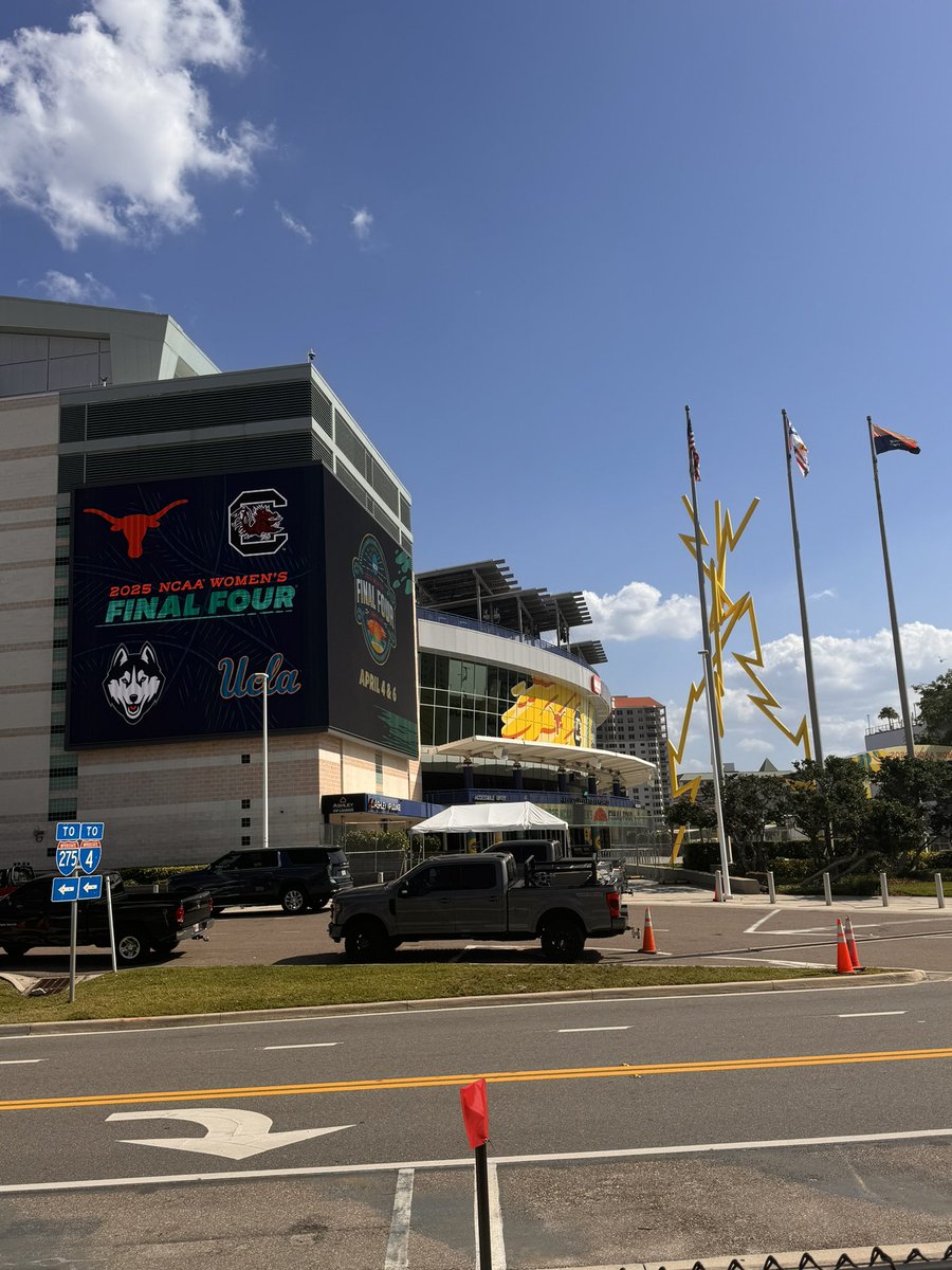 Good morning from Tampa! I’m here covering the Final Four with <a href="/SGTVSports/">SGTV Sports</a>! Be sure to follow us all weekend for updates on everything Gamecocks happening in FL!