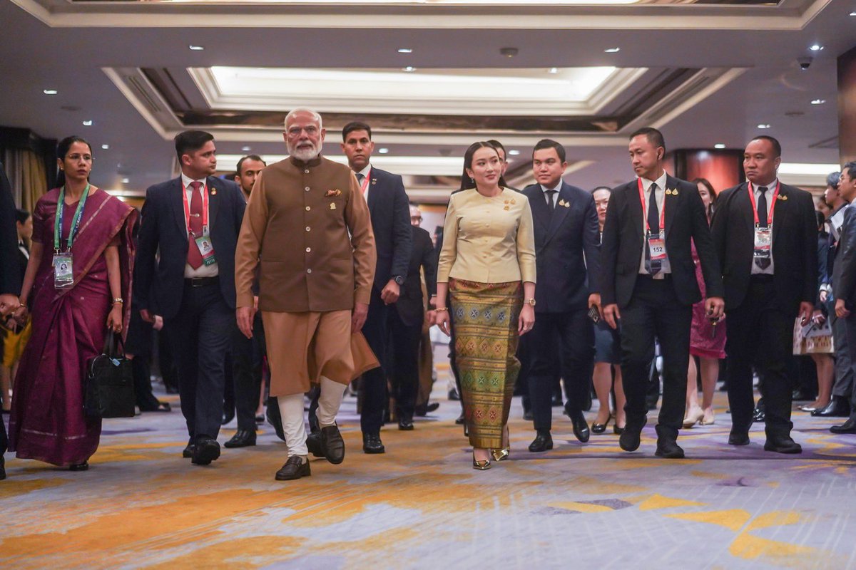 นายกรัฐมนตรี เป็นเจ้าภาพเลี้ยงอาหารค่ำเพื่อเป็นเกียรติแก่ผู้นำประเทศที่เข้าร่วมการประชุมความริเริ่มแห่งอ่าวเบงกอลสำหรับความร่วมมือหลากหลายสาขาทางวิชาการและเศรษฐกิจ Bay of Bengal Initiative Multi-Sectoral Technical and Economic Cooperation (BIMSTEC) 

3 เมษายน 2568