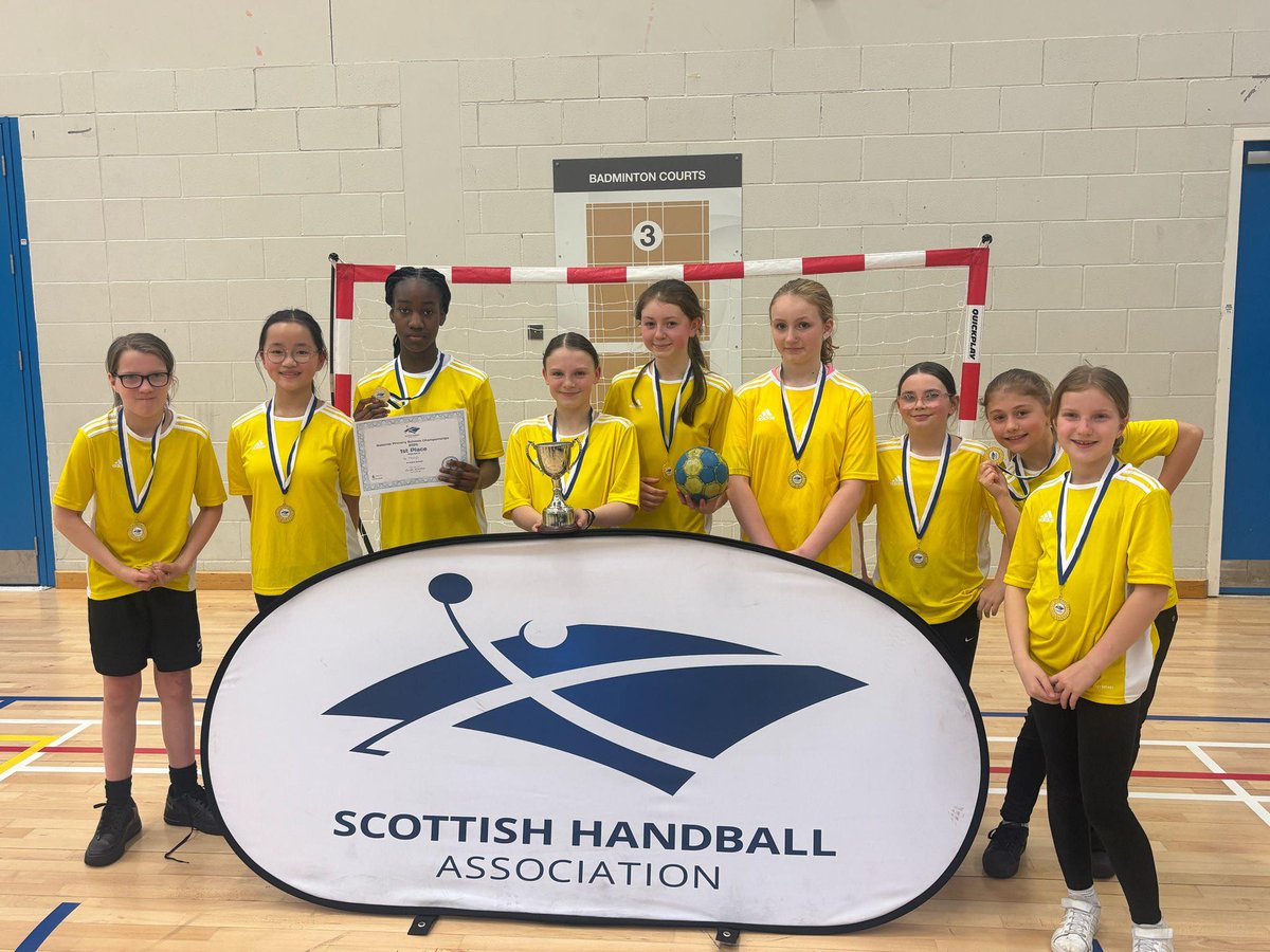 🎉 Congrats to St Mary's Girls Handball Team! 🎉 They are the Scottish Handball Primary Girls Champions! 🏆 Their hard work and teamwork have paid off. Let's celebrate their success! Share your congratulations below! 👇