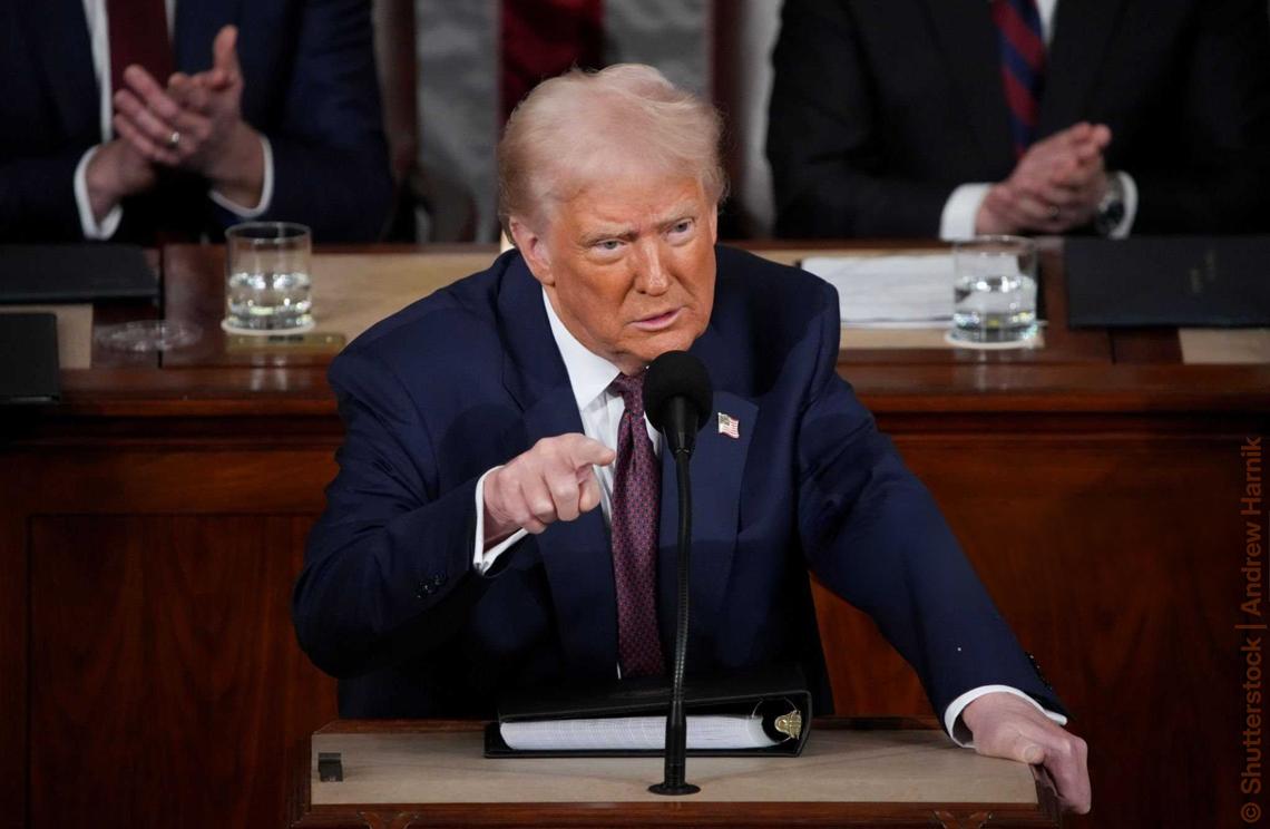 ifo Institut (@ifo_institut) on Twitter photo Die von US-Präsident #Trump angekündigten Zölle könnten die 🇩🇪deutsche #Wirtschaft massiv schädigen. Nach ersten Berechnungen würden die neuen Zölle das BIP in diesem Jahr um 0,3% reduzieren. ➡️ifo.de/pressemitteilu… <a href="/FuestClemens/">Clemens Fuest</a> #LisandraFlach #AndreasBaur Die von US-Präsident #Trump angekündigten Zölle könnten die 🇩🇪deutsche #Wirtschaft massiv schädigen. Nach ersten Berechnungen würden die neuen Zölle das BIP in diesem Jahr um 0,3% reduzieren. ➡️ifo.de/pressemitteilu… <a href="/FuestClemens/">Clemens Fuest</a> #LisandraFlach #AndreasBaur