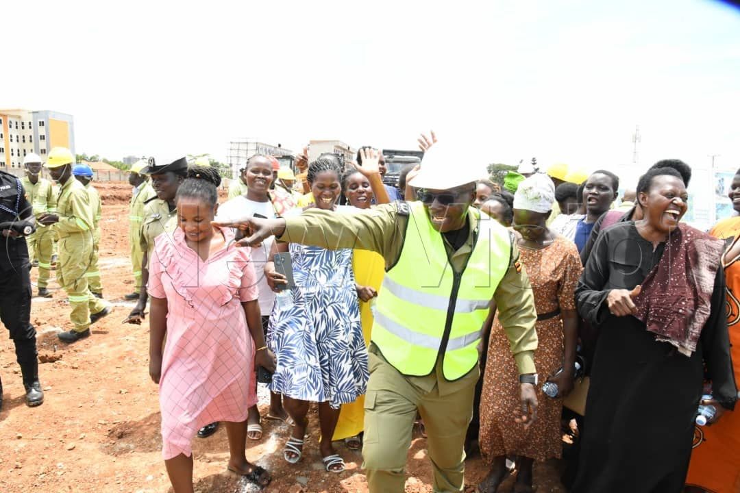 📸Police break ground for construction of 20 blocks of 1,200 units 

The construction of 20 blocks of 1,200 units will improve the welfare of Police families. 

DETAILS👉buff.ly/41A4Ete 

#VisionUpdates
