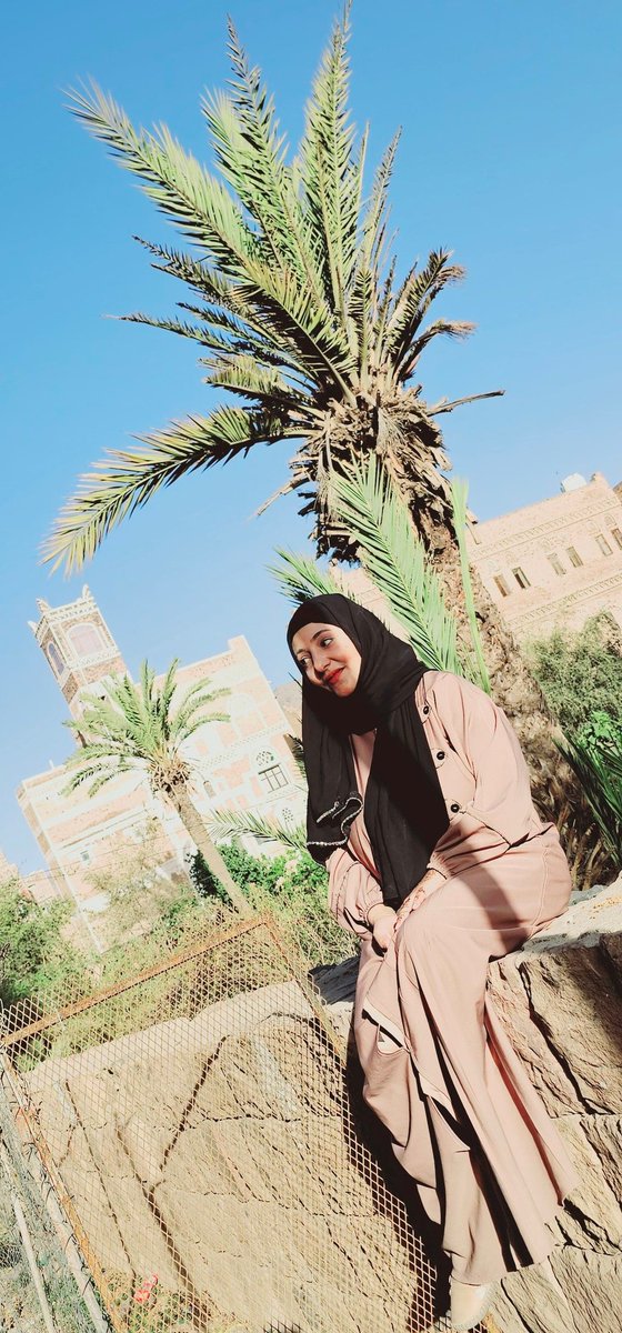 saharalkwlani's tweet photo. #غروب الشمس 
#صنعاء القديمة https://t.co/oD1VJ0MkAC