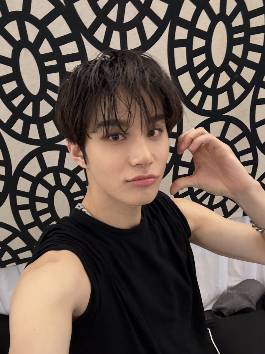 jwdhls's tweet photo. 오리같이합시다진짜루 https://t.co/Qkzt07JSKP