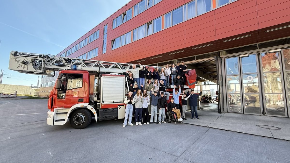 Feuerwehr Potsdam tweet media