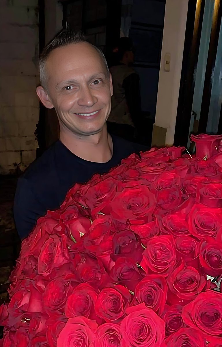 CarmellaHope88's tweet photo. 1. A South Florida resident, Valeriu Moisa, was killed in a collision while riding his motorcycle. The incident occurred when Courtney Osceola, a member of the Seminole Tribe and daughter of the late Joe Dan Osceola, ran a red light using her sister's truck, striking Moisa. https://t.co/IaTIkybHSy