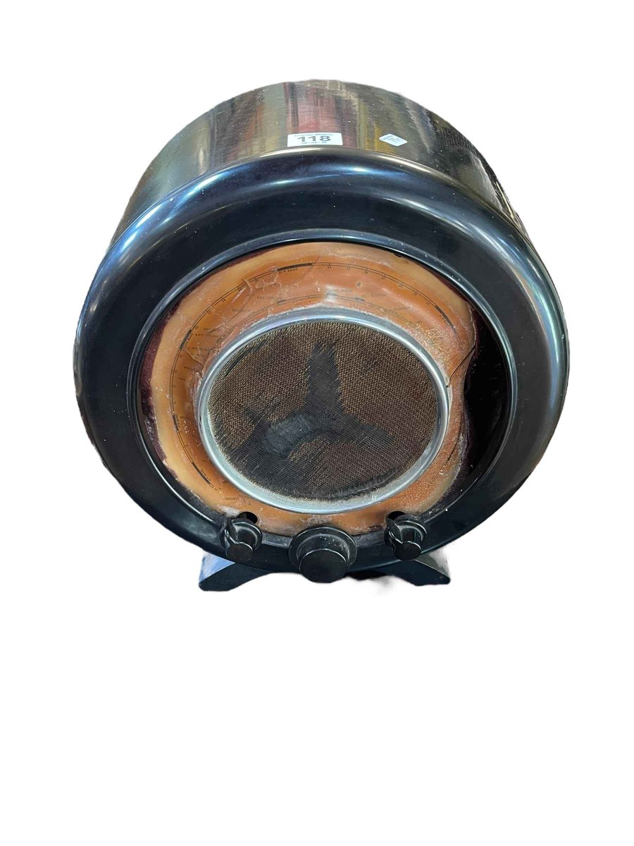 twauctioneers's tweet photo. Collectors &amp; Interiors Sale | Tuesday, 8th April at 10am - https://t.co/HwZQhi8fBm https://t.co/R8RQxgwkyY
