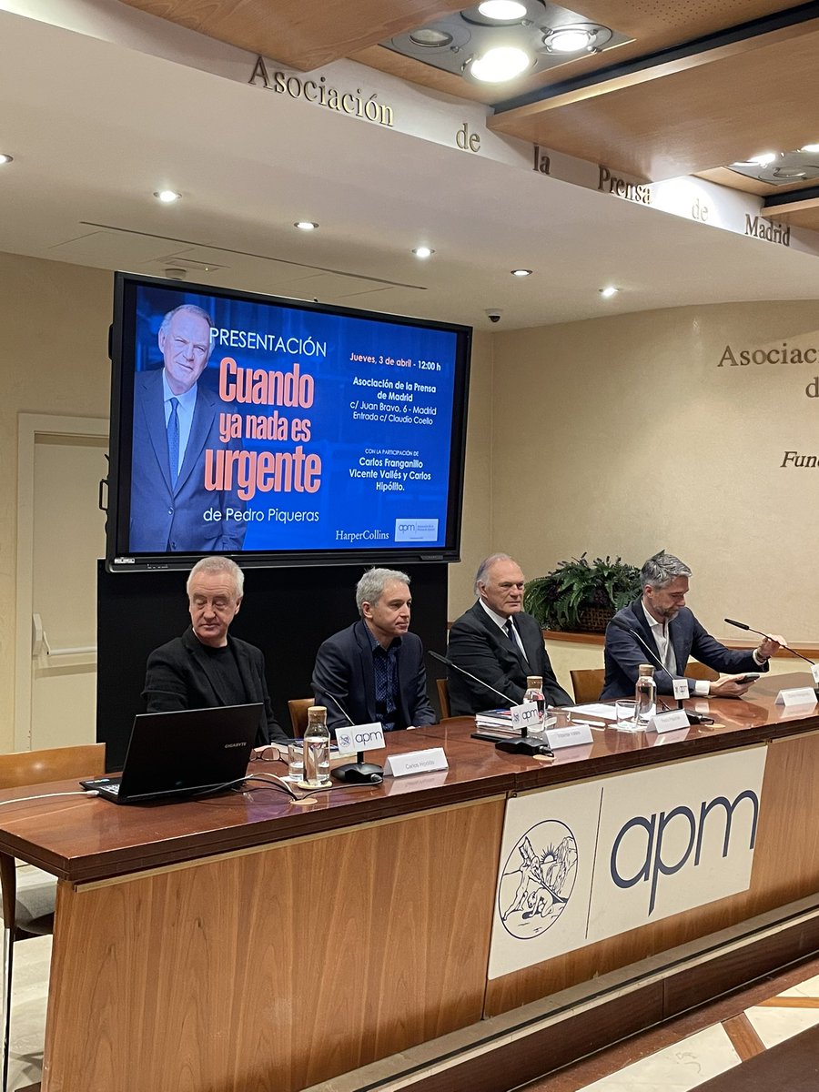 Presentación del libro de <a href="/PedroPiquerasG/">Pedro Piqueras Gómez</a> en la <a href="/aprensamadrid/">APM</a> #cuandoyanadaesurgente