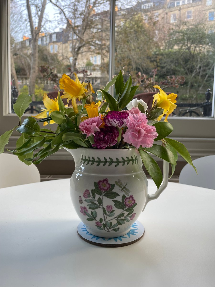 🌸 Beautiful Blooms for Mothering Sunday 🌸

Last weekend, our wonderful team at Bath Abbey came together to create stunning posies in celebration of Mothering Sunday. 💐

Here’s a glimpse of their handiwork.

A huge thank you to everyone who helped!