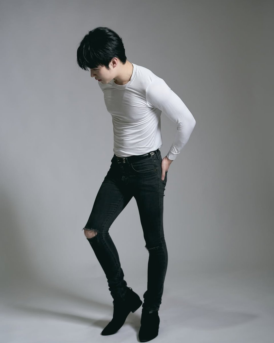 Mary_Brasil_BL's tweet image. [03.04.2025] IGs: realboomkrittapak 

🦇

#BoomKrittapak #ThaiActor #theMODEL