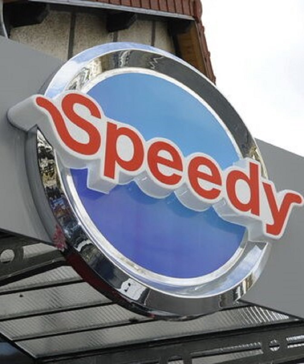 🚗🔧 Speedy accélère son développement en 2025 ! 🎯

Après 20 ouvertures en 2024, le réseau vise 40 nouveaux centres franchisés cette année ! 

🔗 En savoir plus 👉 tinyurl.com/49jxyn48

#Franchise #Entrepreneuriat #Speedy #Automobile