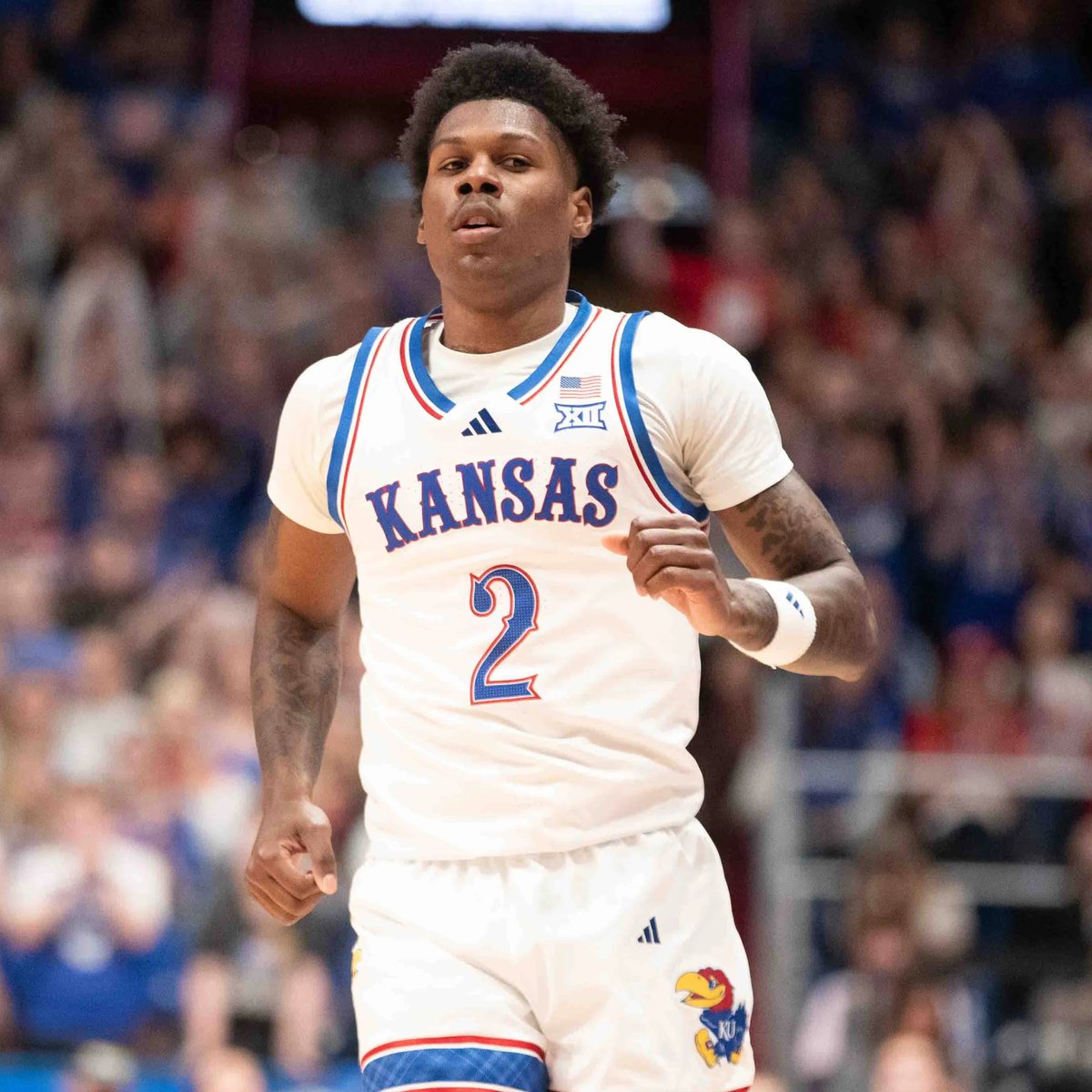 CBBcontent's tweet photo. AJ Storr's career since the beginning of high school: 

High School:
Kankakee High School (Illinois)
Bishop Gorman High School (Nevada)
AZ Compass Prep (Arizona)
IMG Academy (Florida) 

College: 
St. John’s
Wisconsin 
Kansas
TBD 

The 8 for 8 has been completed. https://t.co/oo32nHSPXE
