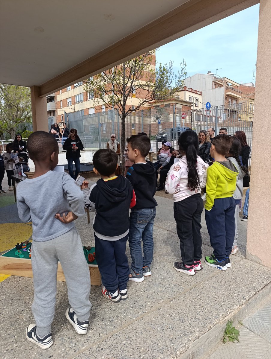 ESCOLA SANT IGNASI tweet media