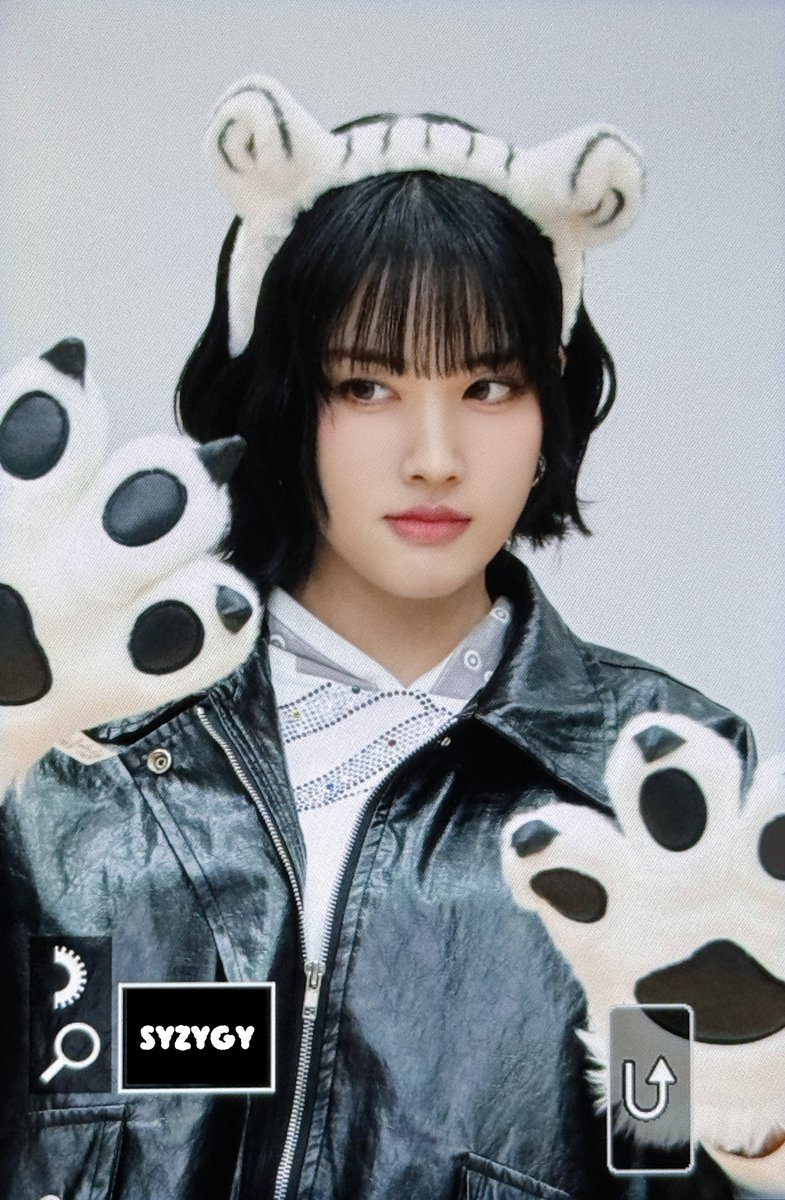 250403 모켓샵 

멋진 호랑이🐯🐯

#스테이씨 #STAYC #윤 #Yoon #자윤 #심자윤 #ユン