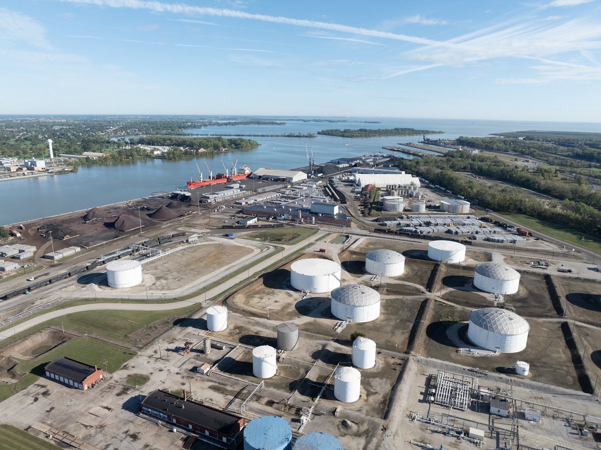 The Port of Toledo has recently undergone significant upgrades, including a $24M upgrade with a new dock wall &amp; liquid transloading facility, boosting capacity. A $4.6M cargo warehouse is next!

Read more 👉 conta.cc/4bPjrFb