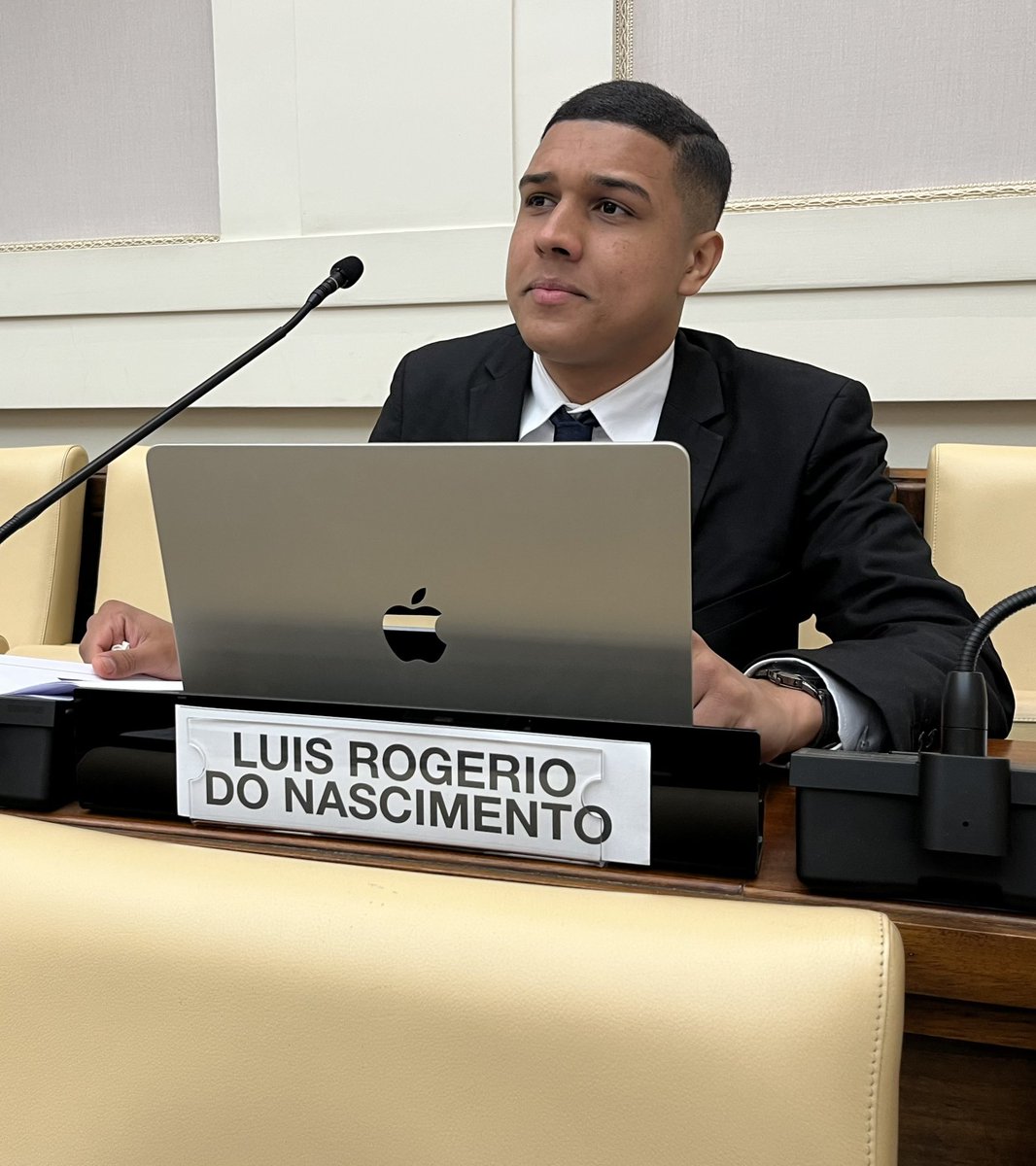 Luís Rogério (@sfluisrogerio) on Twitter photo Vatican Youth Symposium, 2025
The dialogue is being very productive!
<a href="/SDSNYouth/">SDSN Youth</a> <a href="/CasinaPioIV/">Casina Pio IV</a> Vatican Youth Symposium, 2025
The dialogue is being very productive!
<a href="/SDSNYouth/">SDSN Youth</a> <a href="/CasinaPioIV/">Casina Pio IV</a>