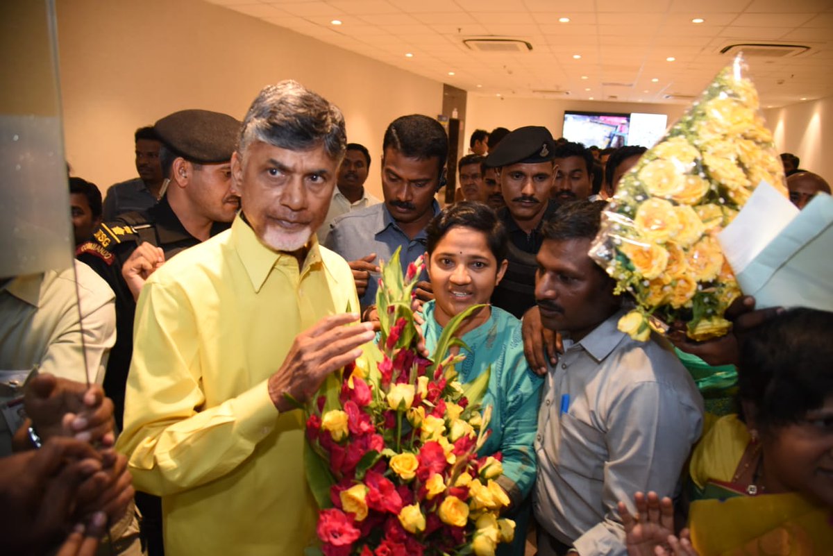 DrBiruduRavi's tweet photo. @naralokesh Respected sir,ఈ నెల 8 వ తారీఖున సుప్రీం కోర్టులో దాఖలు చేసే అఫిడవిట్ పాజిటివ్ గా దాఖలు చేసి ఇంటర్వూలకోసం ఎదురు చూస్తున్న 3500 మంది Appsc అసిస్టెంట్ ప్రొఫెసర్ ఎగ్జామ్ క్వాలిఫైడ్ అభ్యర్థులకు న్యాయం చేయండి అని అభ్యర్ధనలు పెట్టండి. 7 సంవత్సరాల పోరాటానికి న్యాయం చేయండి 🙏 https://t.co/3wa9ApS962