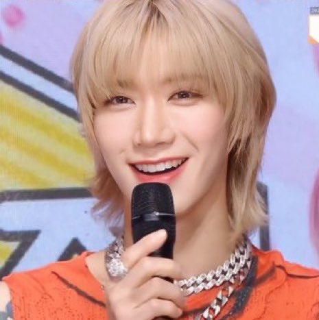 คอลเลคชั่น ผมบลอนด์ยาวที่คุณแม่รัก ทุกคนช่วยกันกินกรรไกรกับแบตเตอร์เลี่ยนเพื่อผมน้องเตนล์กันเถอะนะคะ ถือว่าได้ช่วยโลกนี้รักษาความสวยเอาไว้