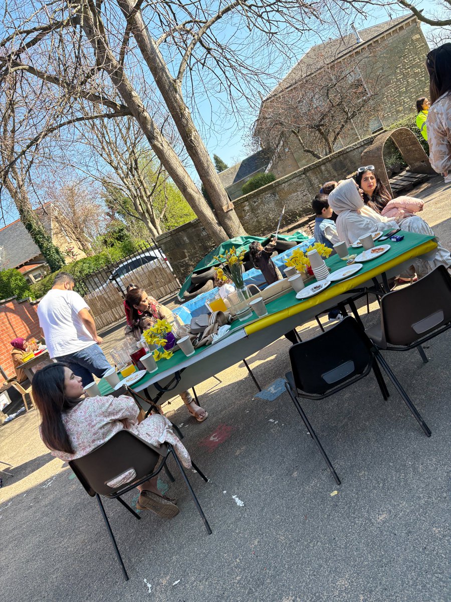 NithsdaleroadNS's tweet image. Thank you to everyone who came along to our Eid/Easter party today. The sun was shining and we had a lovely day!