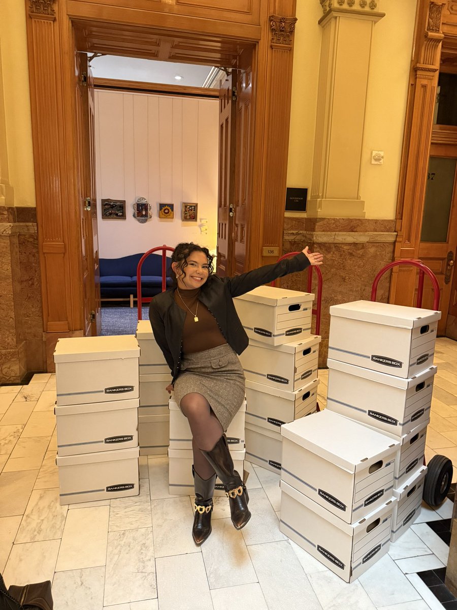 gabigabzalot's tweet image. 40k+ petitions to Governor Polis against SB-003 #PRO2A #COLEG #2A #Colorado