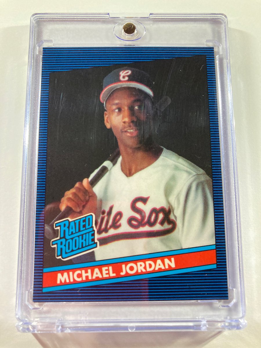 1218Sports's tweet image. 🎁Appreciation Day Giveaway🎁

Winner Announced Monday

🔥Michael Jordan Rated Rookie Promo Card #Bulls

To enter
1. Follow
2. Retweet
3. Like