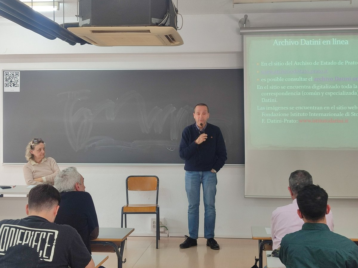 Imágenes de las presentaciones de Angela Orlandi y David Igual en el Máster en Historia del mundo mediterráneo y sus regiones - MEPAM. 

#Historia #Economía #medieval
<a href="/UA_Universidad/">Universidad de Alicante UA</a>