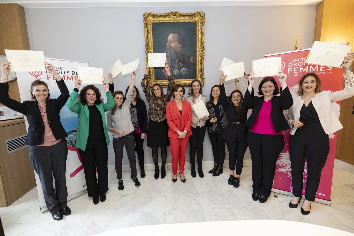 🇮🇩 Celine Cottalorda (@ccottalorda) on Twitter photo Avec <a href="/IBerroAmadei/">Isabelle Berro-Amadeï</a> nous avons reçu les diplômées 2023/2024 de L'effet A.
Une occasion d’échanger sur la place des femmes dans l’administration, le syndrome de l’imposteur et la nécessité de continuer à avancer vers plus d’égalité
👏🏻Félicitations à toutes les diplômées ! Avec <a href="/IBerroAmadei/">Isabelle Berro-Amadeï</a> nous avons reçu les diplômées 2023/2024 de L'effet A.
Une occasion d’échanger sur la place des femmes dans l’administration, le syndrome de l’imposteur et la nécessité de continuer à avancer vers plus d’égalité
👏🏻Félicitations à toutes les diplômées !
