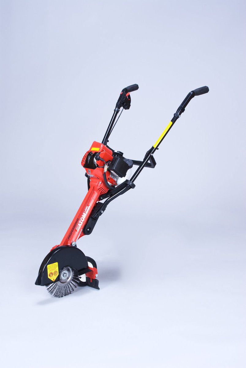 SeagoInt's tweet image. Hi Chuck. Shameless plug - the Atom Cart Path Edger w/Wire Wheel Bruah Blade is designed for asphalt paths. Wire is stiff enough to trim grass/cut overgrown turf but won&apos;t harm path like blades. @SeagoInt .