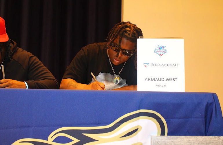 Armaud West tweet media