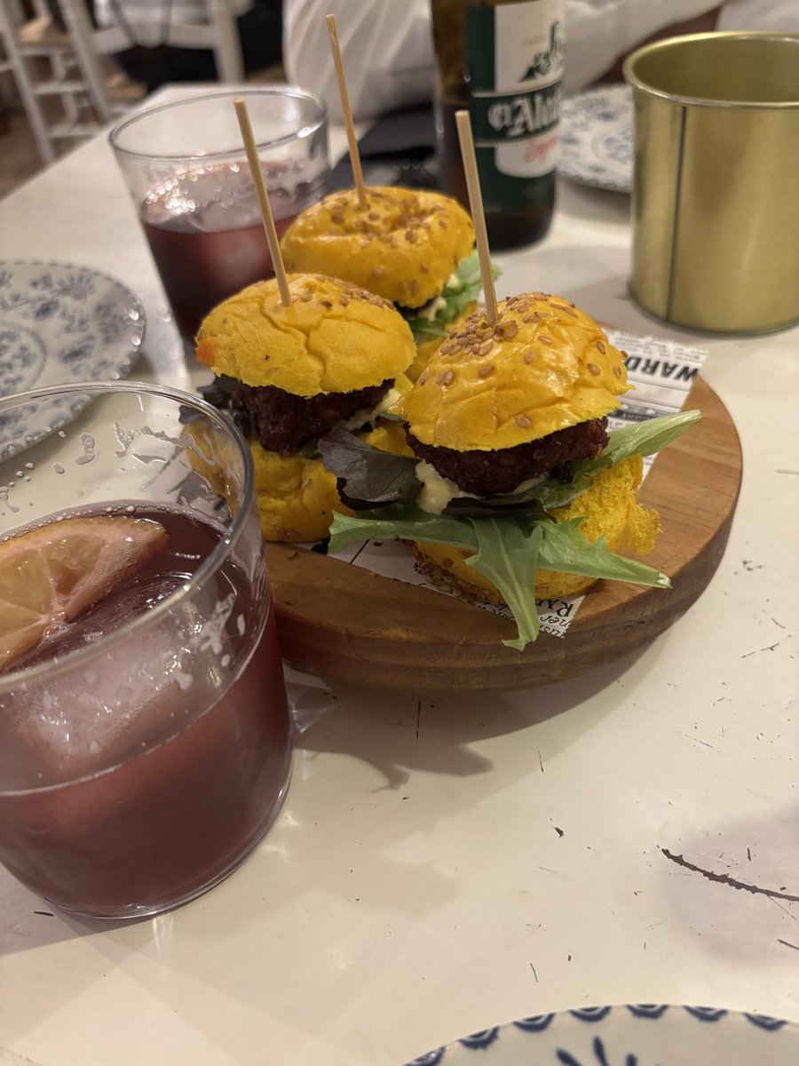 Una tapa exquisita en un lugar de encanto 

Canela en Rama 

Baeza