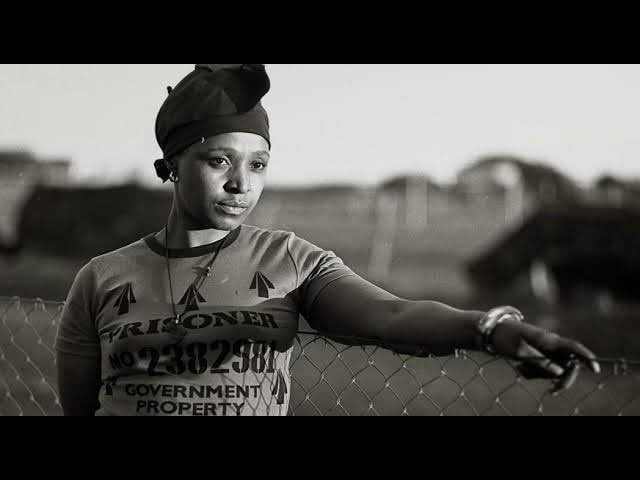 I_am_Baatile's tweet photo. @MbuyiseniNdlozi https://t.co/YE7pddNPOn