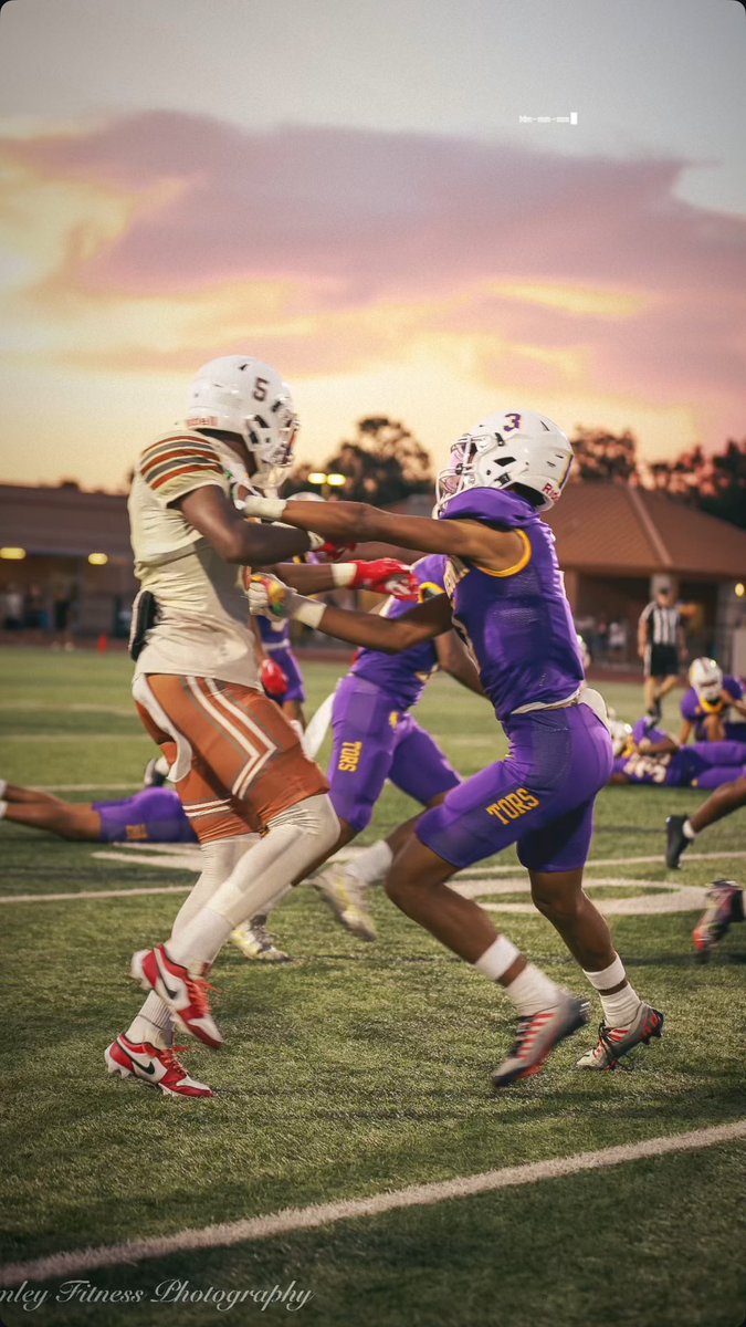 I will be attending the UA All american camp on April 13th Thanks to @demetricdwarren @craighaubert @theucreport
@tomluginbill
#UANext Lets go work ! ❤️