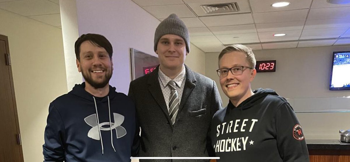 Exactly 1 year ago today I hung out with <a href="/KenuFHR/">Kenneth Lehtinen</a> at an exciting Rangers/Devils game which started with a full line brawl and then met Kaapo Kakko afterwards