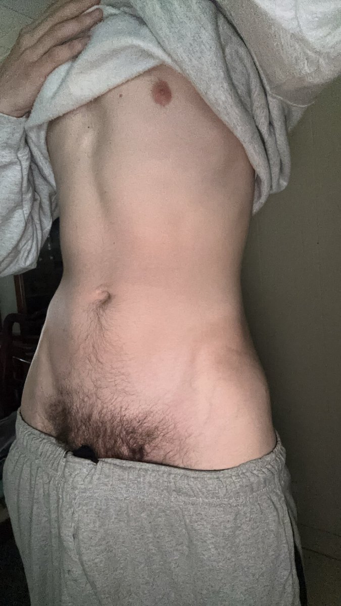 0_GoodBoy_'s tweet photo. I’ve been told I look good from these angles👀do you agree?

#Gay #ThirstyThursday #pubes #hairy #happytrail https://t.co/sWsvJBSayV