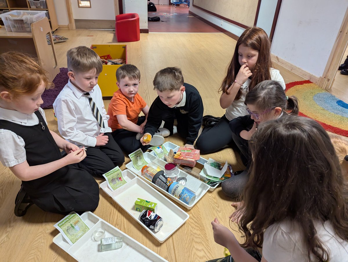 MrsGuidori's tweet photo. P1 and P2 learned all about how to reduce the amount of rubbish sent to landfill by carefully recycling or thinking of ways to reuse things. They had to sort a bag of rubbish into the correct materials. #SDGs #WorldsLargestLesson @MrsSigurdsson @WorldslargestL #DunipaceUNCRC https://t.co/VLPrbbe7LR