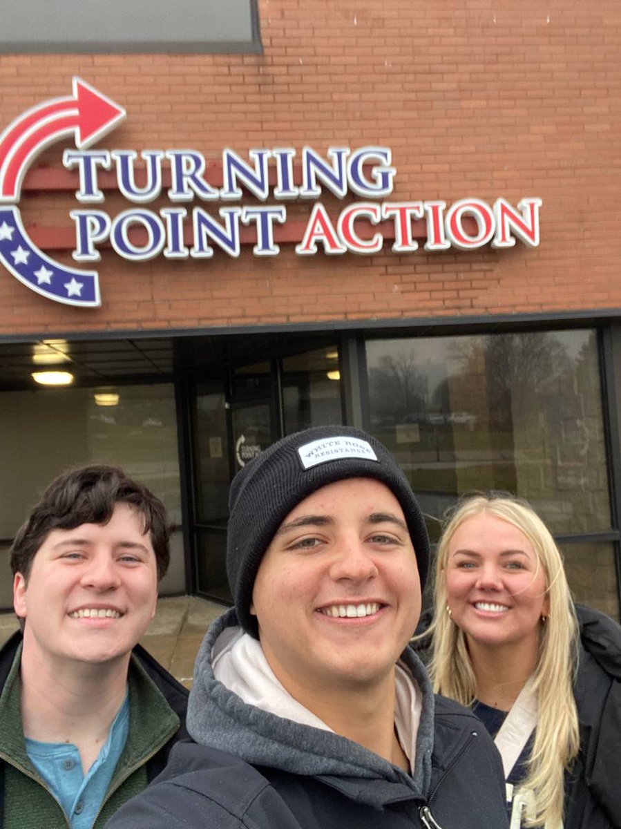 RealPJReilly's tweet image. 🚀 Today marks my 1-year Anniversary working for @TPAction_! 🎉
What an INCREDIBLE journey it’s been. Proud of the historic wins we’ve delivered in Ohio and nationwide.
Honored to fight alongside fearless Patriots who’ve become family. 💪
The momentum is unstoppable—this…
