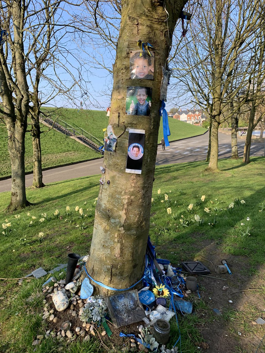 cmcs2468's tweet photo. #FeetOnTheStreet #Belfast
#NoahsArmy⚡️
#BelfastBoy 💙
#JusticeForNoahDonohoe https://t.co/h6lAzNXmzh