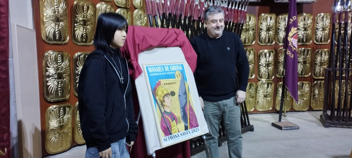 Avui hem presentat el nostre pendonista d'enguany. Serà Marius Fuertes expresident de la confraria.

També hem fet l'entrega del primer premi a la Shuting Sun Wang pel seu fantàstic cartell que també hem presentat avui.