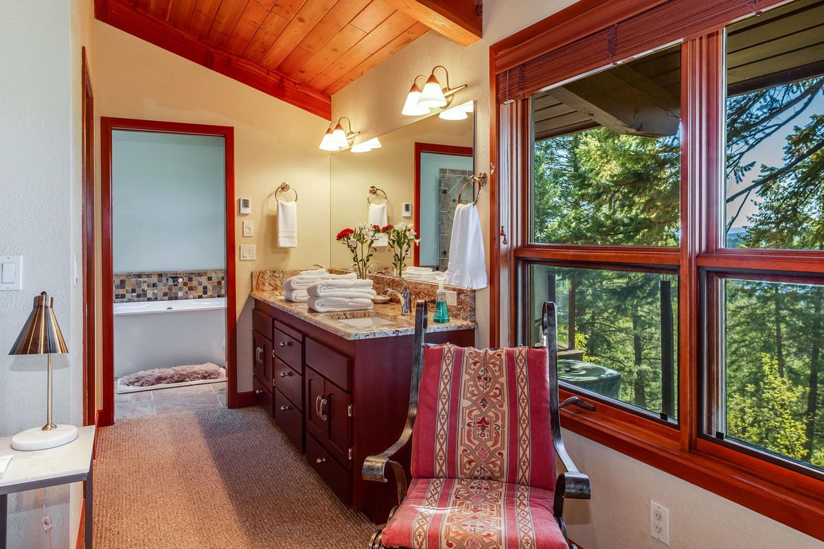 ILoveWhitefish's tweet photo. Experience every season in style at Whitefish Lake Escape! 🌲🏡 With stunning lake views and easy access to adventure, this is your year-round haven in Whitefish.
https://t.co/EcbfpBnGq9
#WhitefishLakeEscape #MountainMeetsLake #ExploreWhitefish #BookDirect #WhitefishRentals https://t.co/p1JxKtxMjW