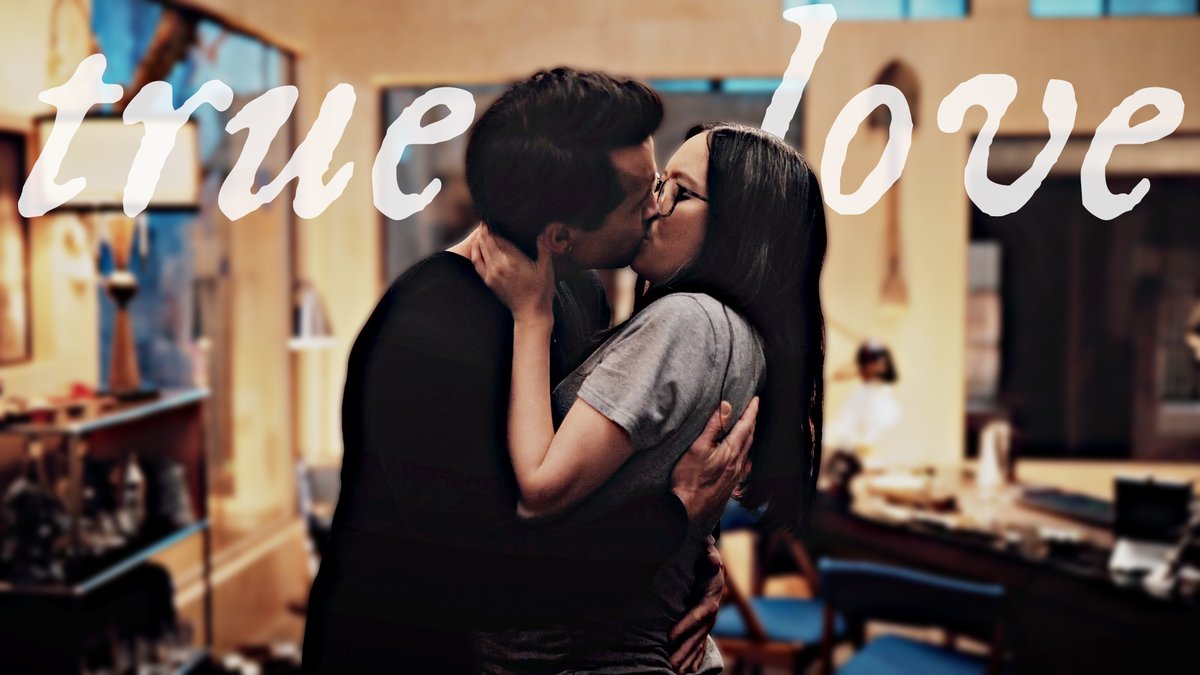 Ian &amp; Poppy | True Love (#MythicQuest)  
↳ youtube.com/watch?v=-CvYZl…