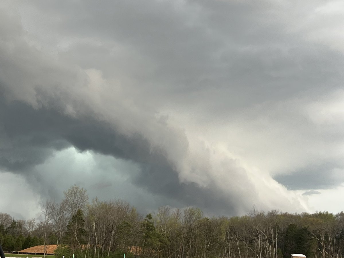 <a href="/NashSevereWx/">NashSevereWx</a> <a href="/MaurySevereWx/">MaurySevereWx</a> <a href="/ryanhallyall/">Ryan Hall, Y’all</a> #tSpotter 
Just outside of the storm as it moved through Spring Hill.