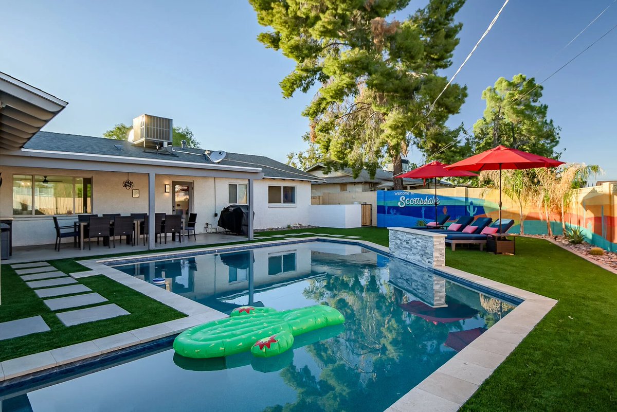 🌵☀️ Escape to Scottsdale Desert Oasis! 🏡🌴
Located in the heart of Scottsdale, this charming single-story home is the perfect base for your next desert getaway! 

ilovescottsdale.com/vaca.../scotts…

#ScottsdaleDesertOasis #ILoveScottsdale #VacationReady #ScottsdaleRentals #BookDirect