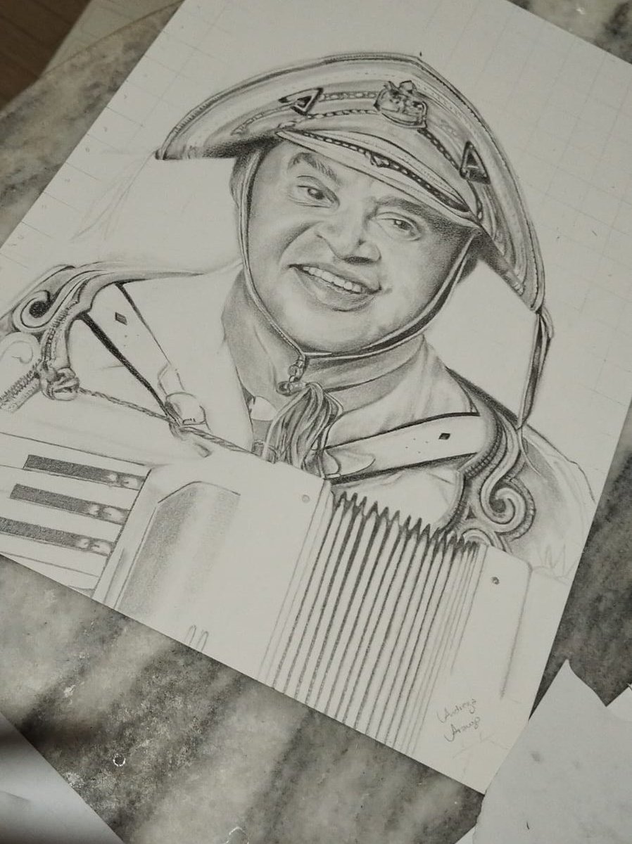 donagioanto's tweet photo. Tô brincando gente, tô com um projeto pra meus desenhos, fala sério, olha o gonzagão, só volto mês que vem https://t.co/Okr68HF9rz