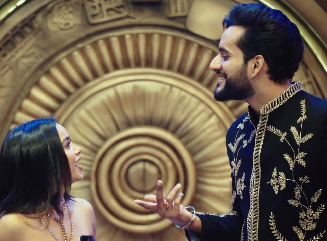 Af_Jannatul's tweet photo. Mere idhar hotshar nehi open huyi
Maine episode nehi dekh payi..agar koyi record kara to mujhe dm karo plz,😭

#Abhisha #AbhishekMalhan #ManishaRani #Homies https://t.co/YideSRxIAV