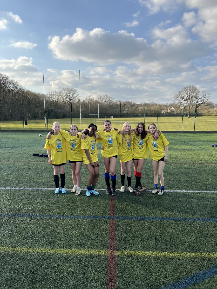 HuntsSSP's tweet image. We have had a brilliant Girls Football after school club @HBKPE_Sports for Schools Football Week ⚽️ 

Thank you @SchoolsFootball for the amazing resources, the girls loved them. 💛