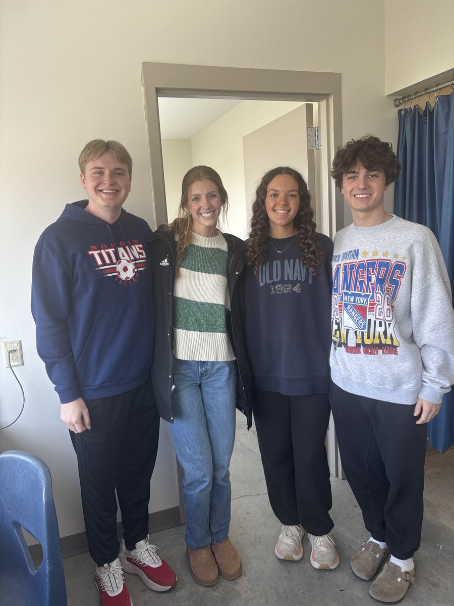 Amazing performance of the National Anthem by these four ⁦<a href="/NHS_Titans/">Norris High School</a>⁩ singers.