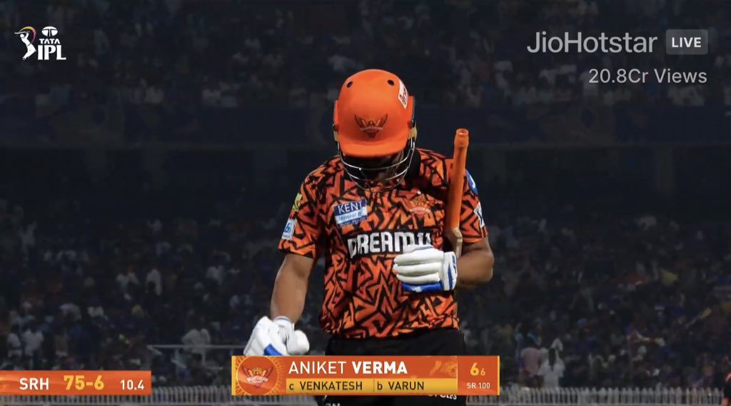 KoazeyMorgs's tweet image. Is there a glitch in JioHotstar? How are they playing the 1st innings of IPL 2024 final highlights as live telecast? 🤔

#KKRvsSRH #6Down #IPL2025 #EdenGardens