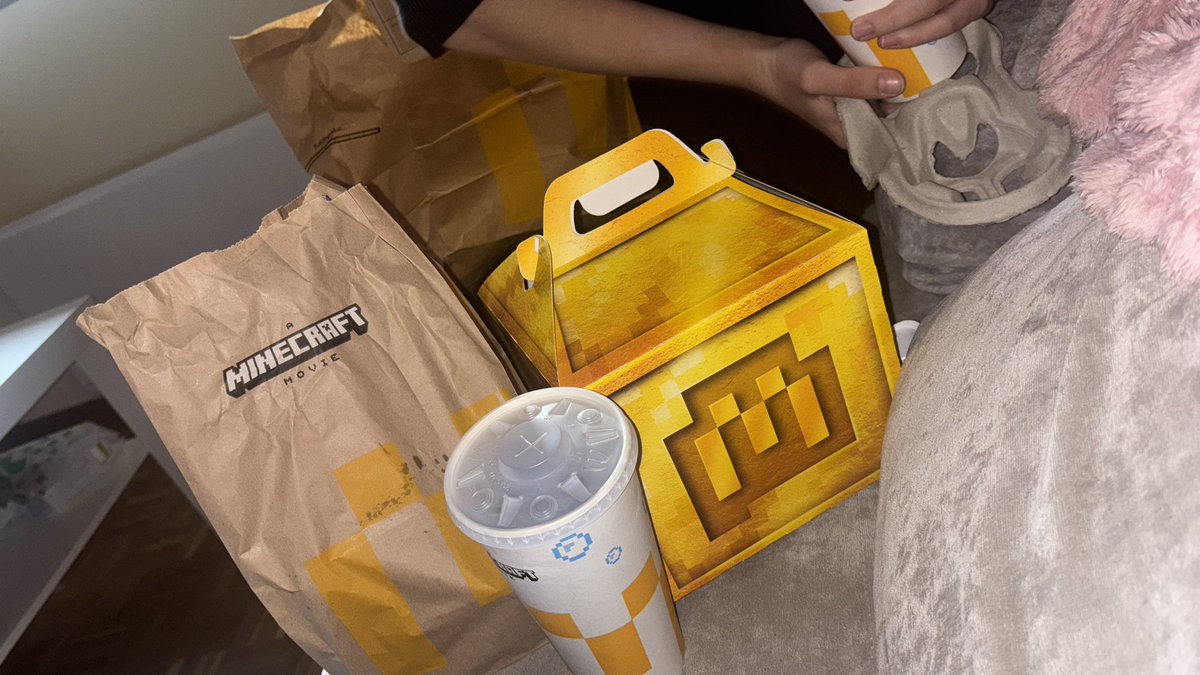 sam ☠︎ tweet media