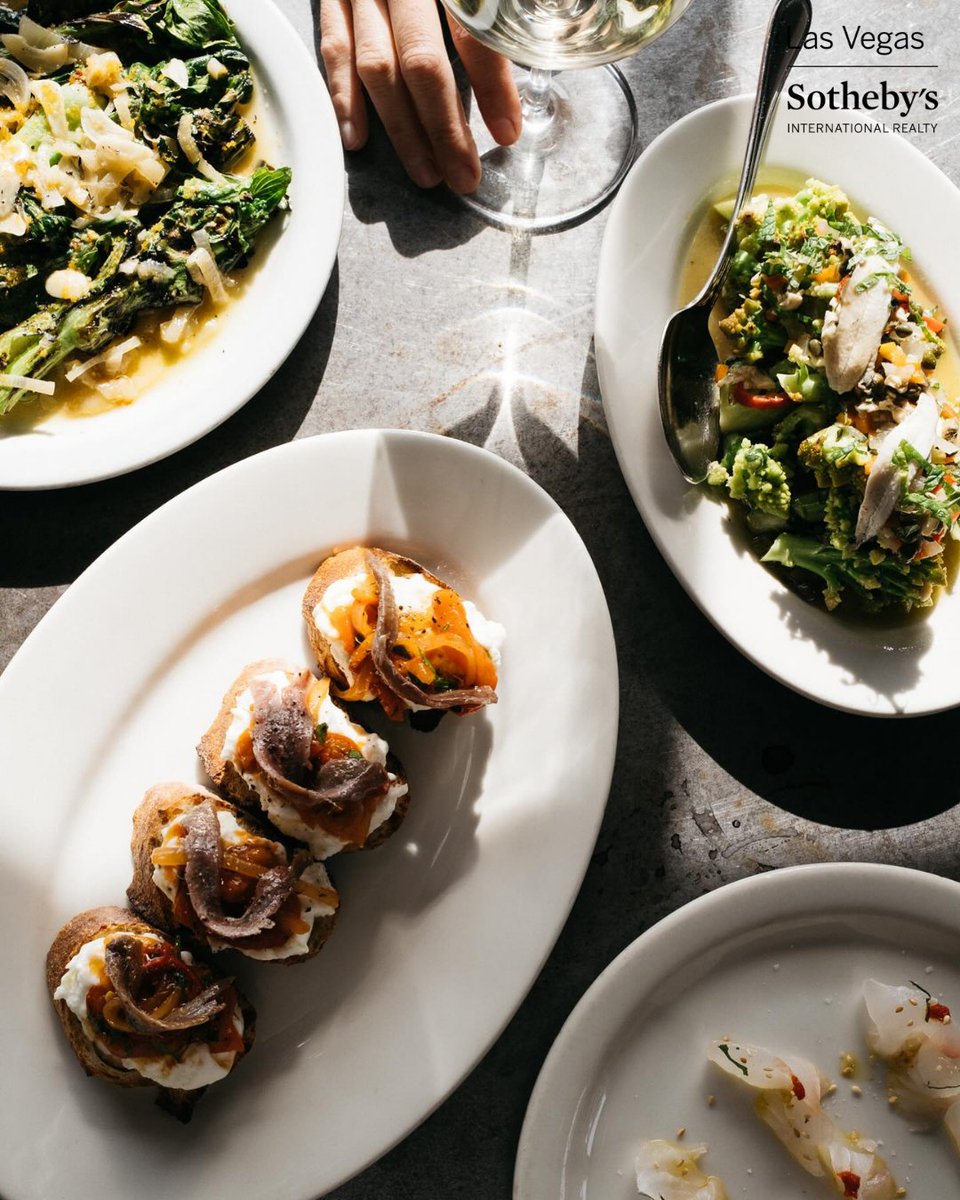 Longtime Venice, California restaurant Gjelina has opened along the Venetian’s Restaurant Row, where California-Mediterranean-inflected dishes appeal to a wide swath of diners. Think easy-to-share appetizers of salumi and cheese with house pickles, hamachi crudo with black garlic